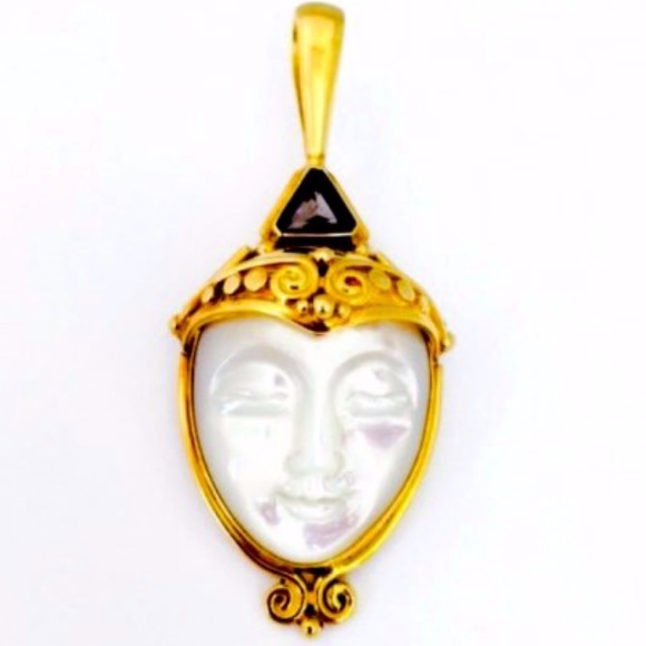 18K Yellow Gold Carved Moonstone Face and Triangul
